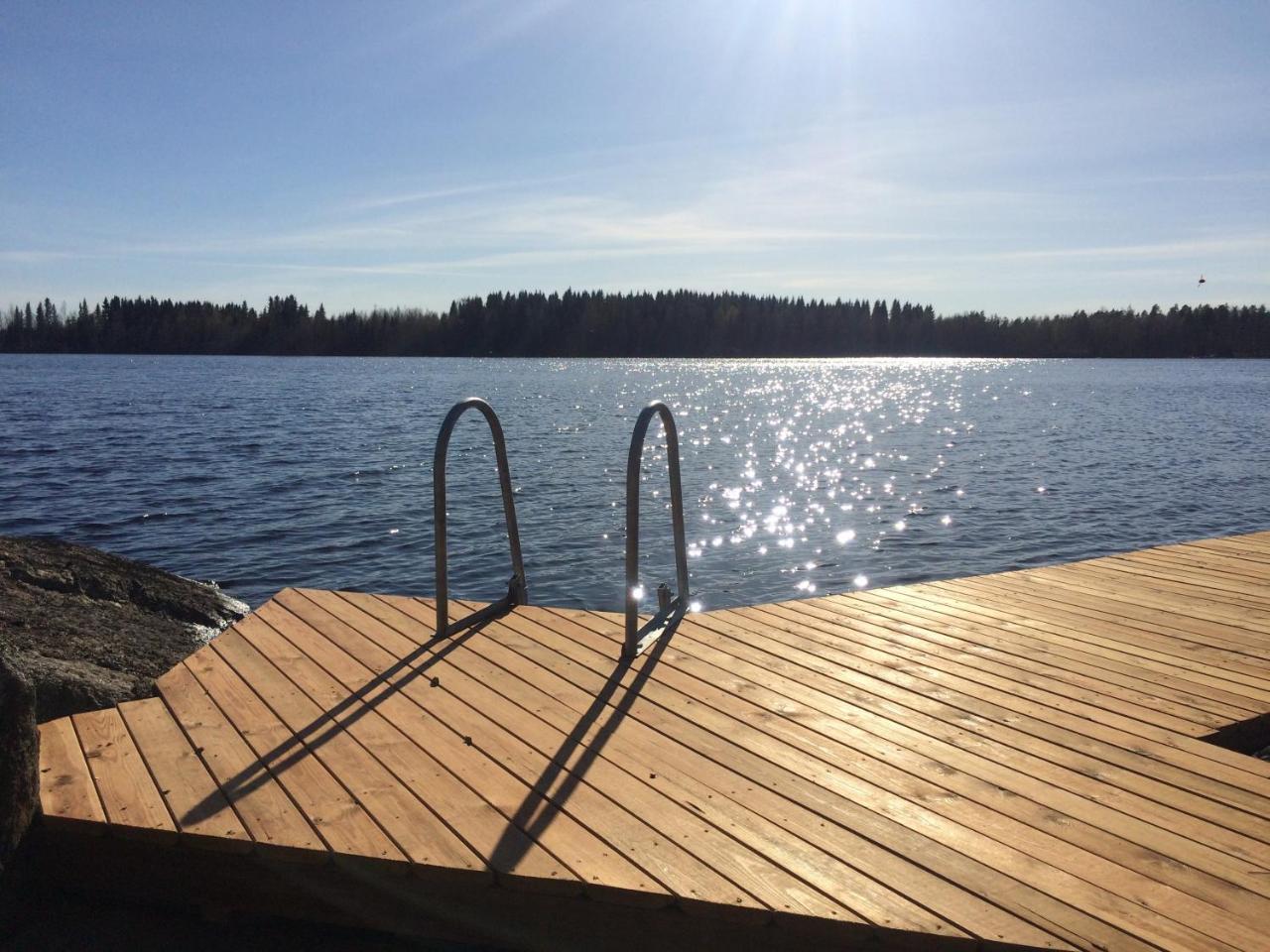 Hyvoelaen Moekit Villa Ahtari Bagian luar foto
