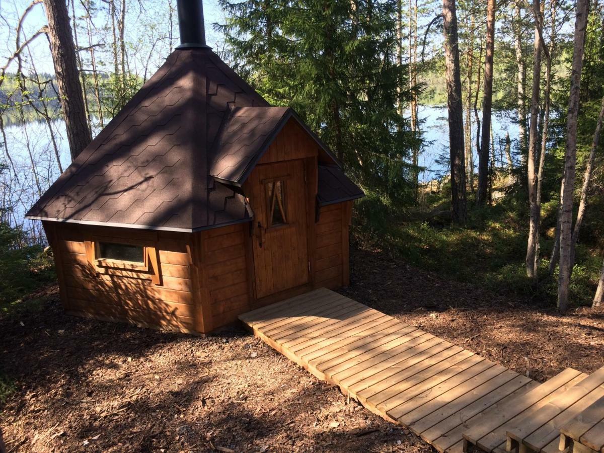 Hyvoelaen Moekit Villa Ahtari Bagian luar foto