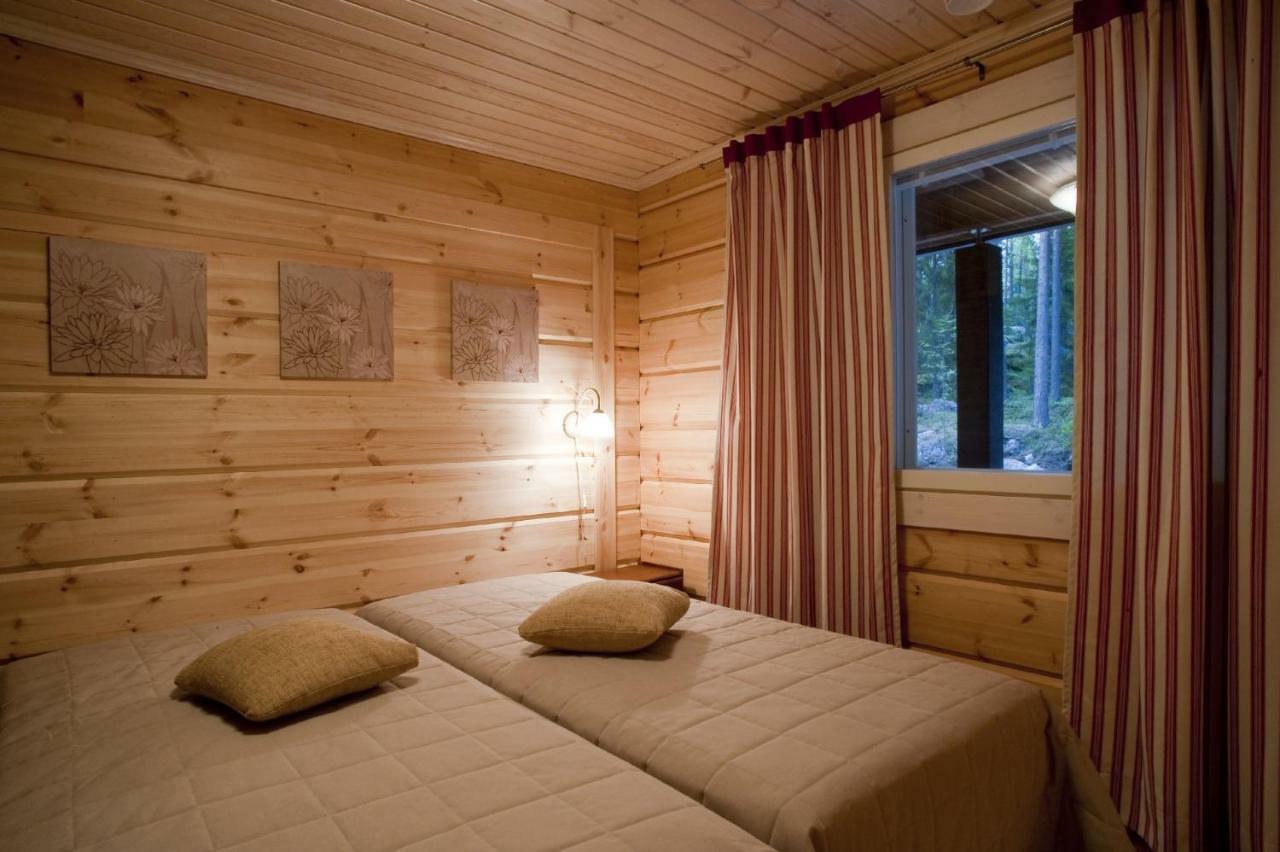 Hyvoelaen Moekit Villa Ahtari Bagian luar foto