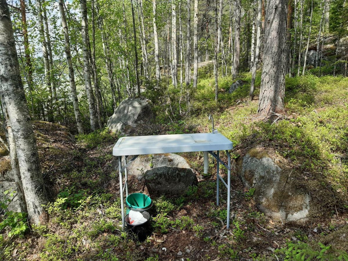 Hyvoelaen Moekit Villa Ahtari Bagian luar foto