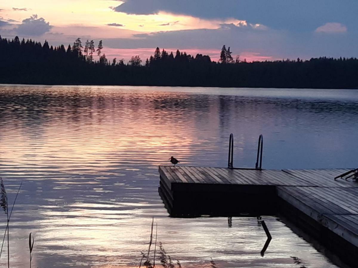 Hyvoelaen Moekit Villa Ahtari Bagian luar foto